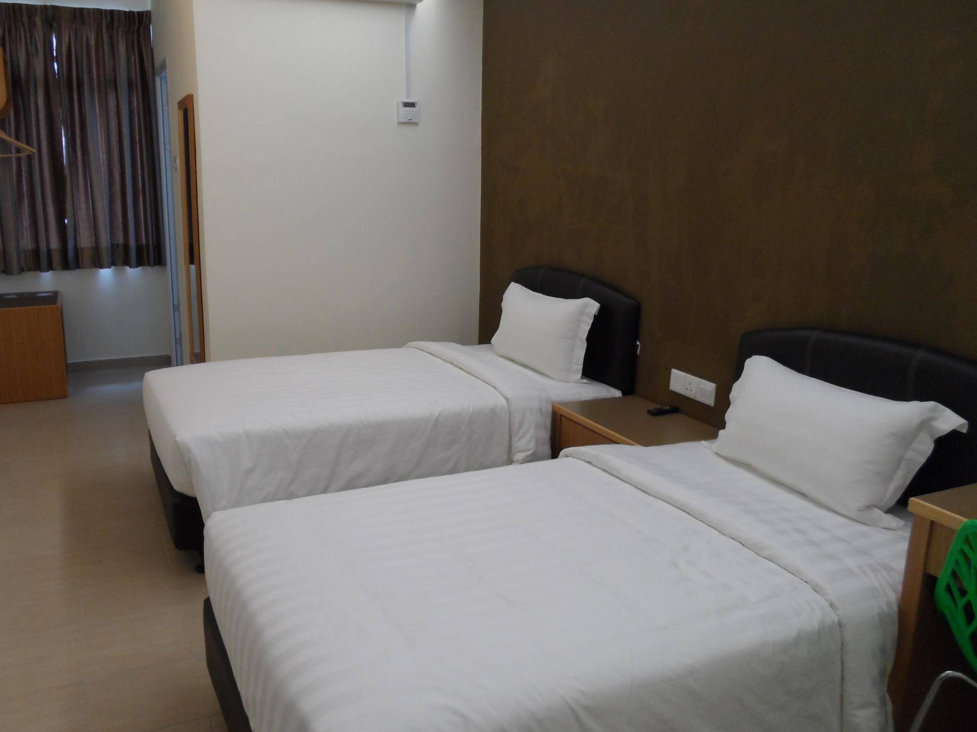 Hotel Grand Court Inn - Sungai Besar Exterior photo